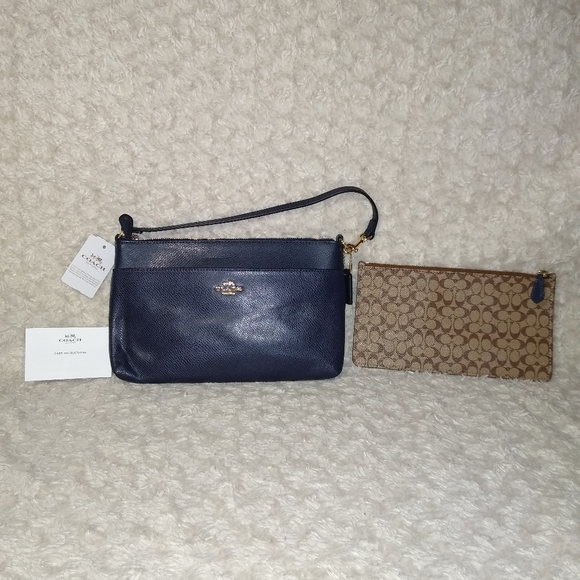 *SOLD* Coach Crossgrain Leather Pop Pouch (F65807) - Picture 5 of 7